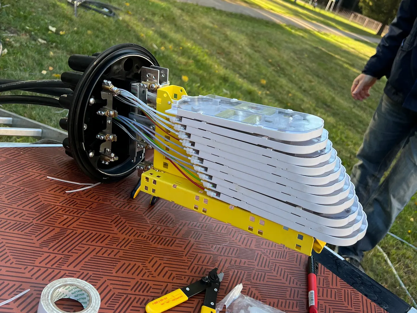 волоконно оптический кабель